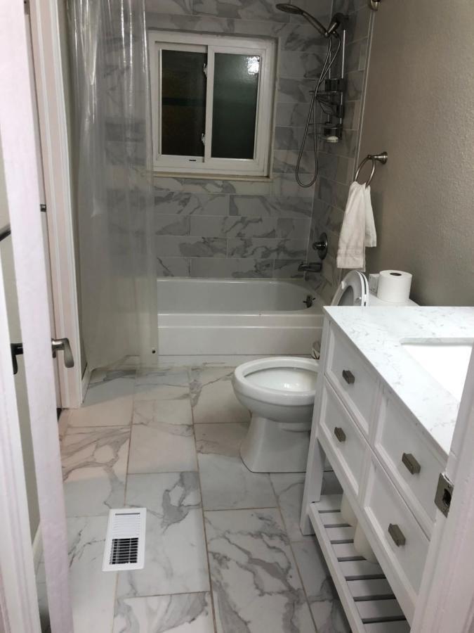 Milehi Vacation Home Pet Friendly Aurora Exterior photo